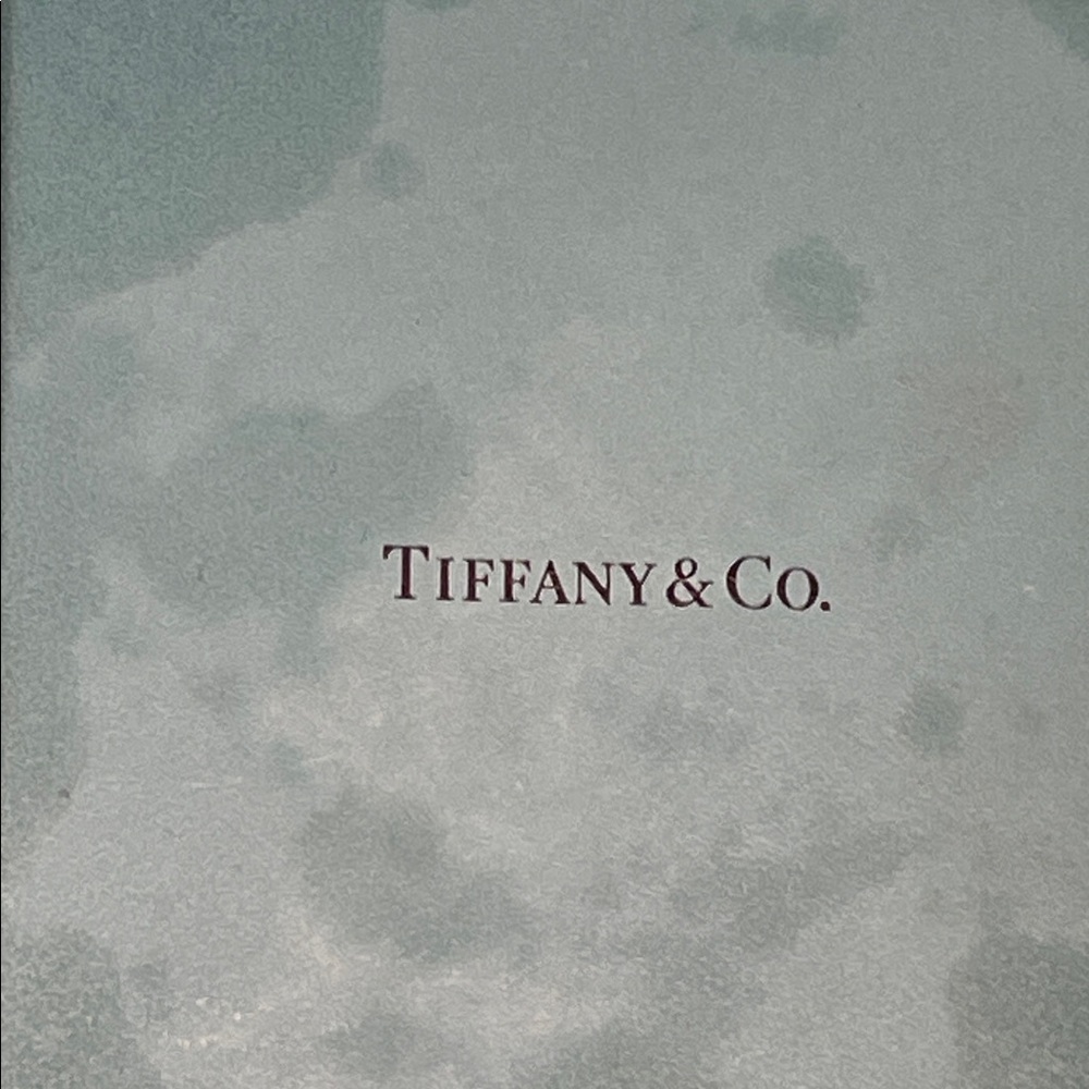 Tiffany “Small Smile” rose gold & diamond necklace. - Picture 6 of 6